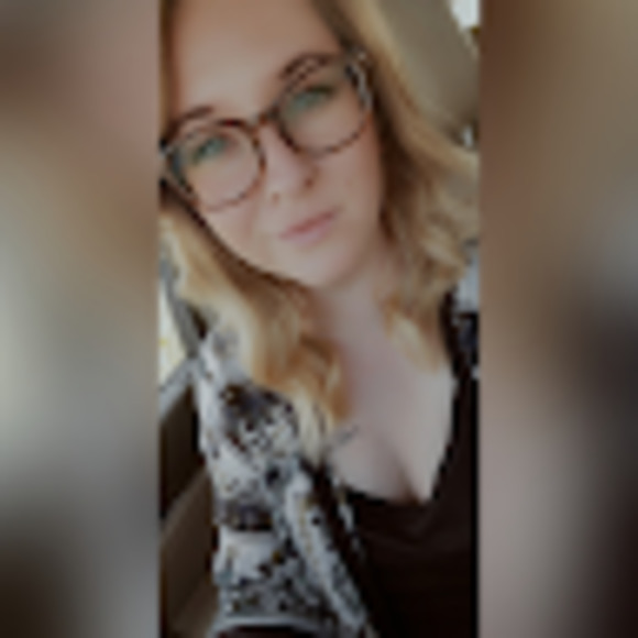 Meet your Posher, Meagan - Picture 1 of 1